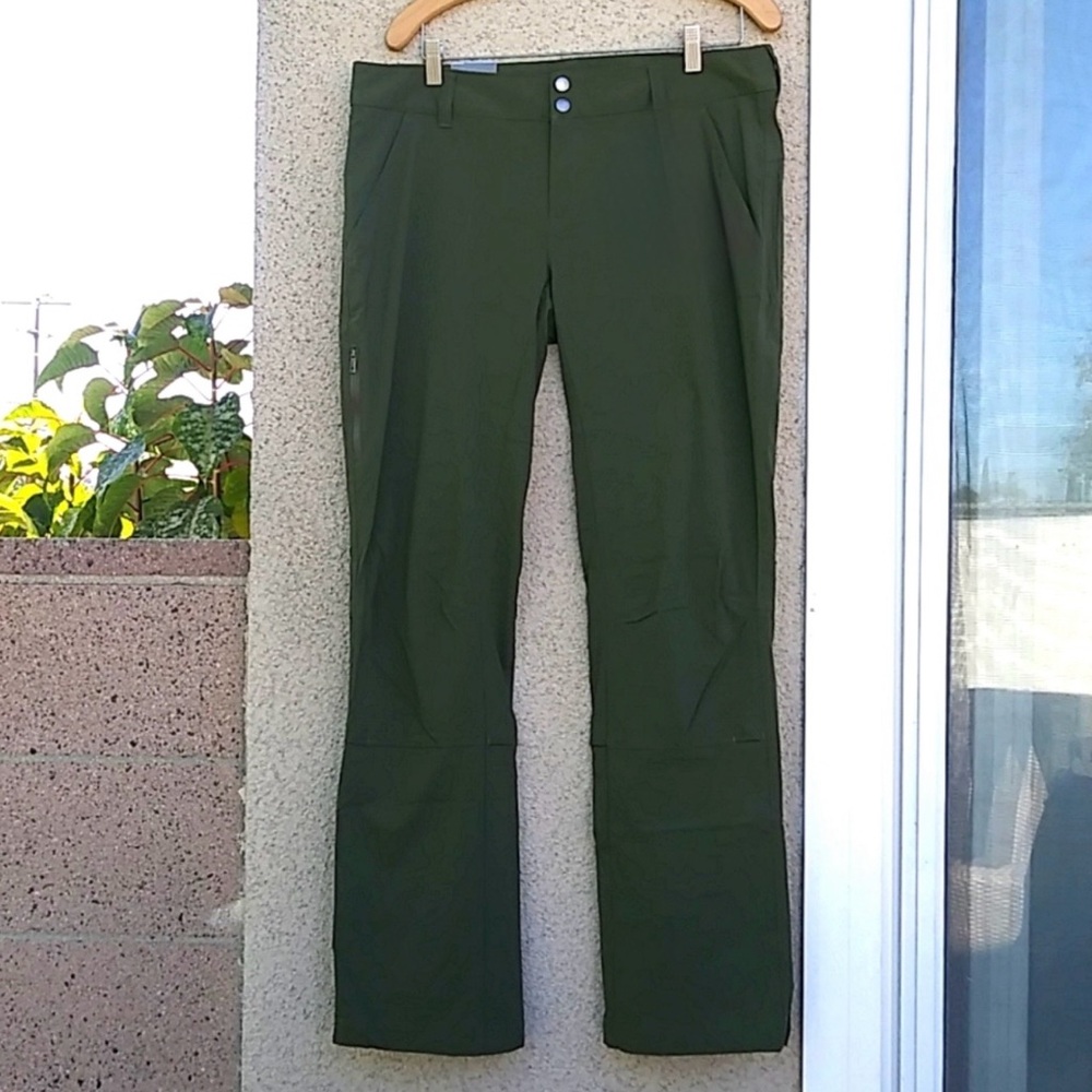 Columbia Olive Green Women's Outdoor Pants. New w/o tags